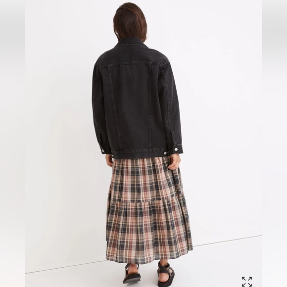 Madewell Oversized Trucker Jean Jacket in Washed Black - Picture 3 of 7